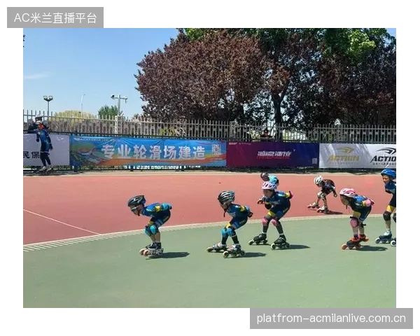 轮滑竞速选手冲线瞬间胜负难辨——瞬间的激情与坚持